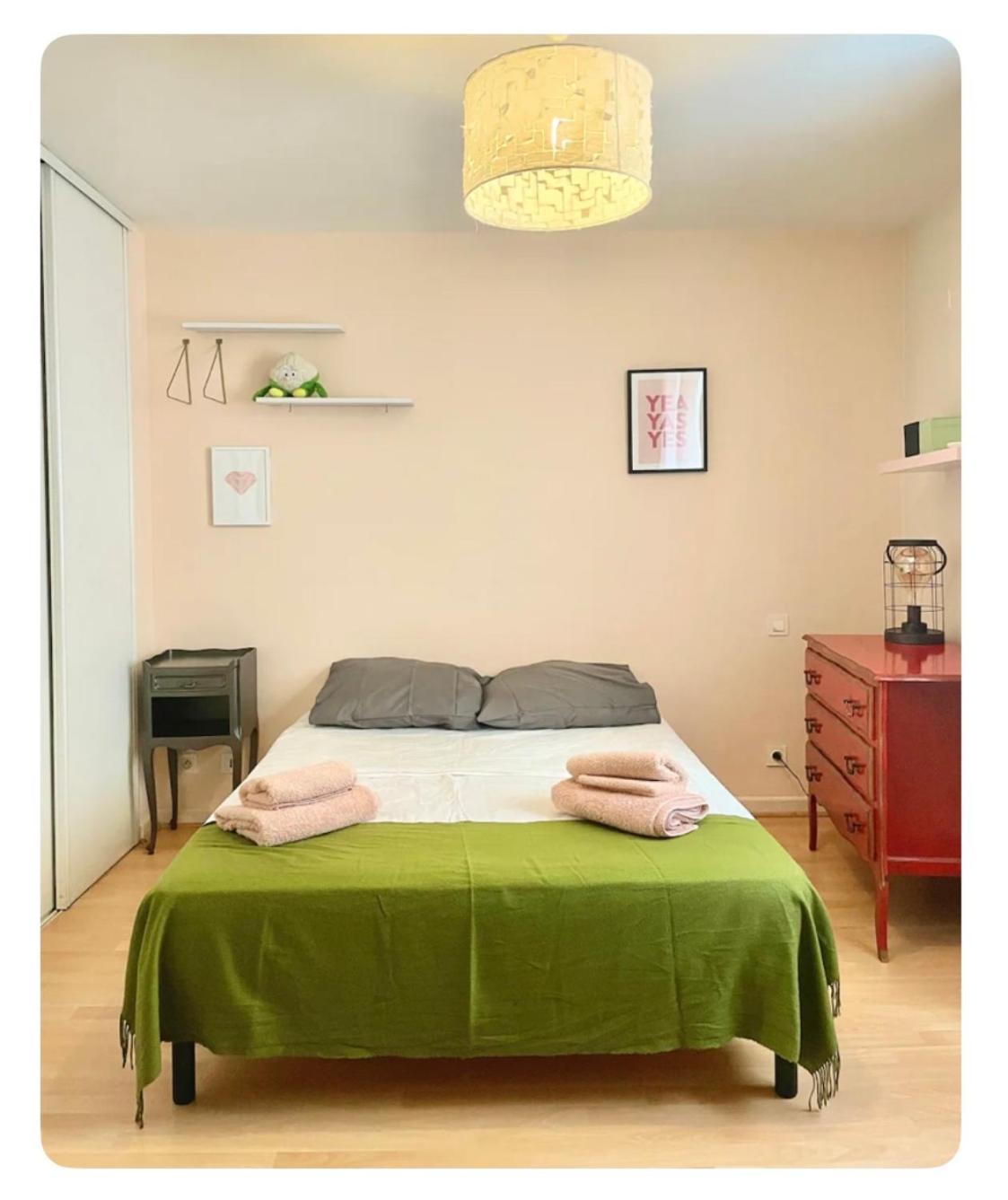 Appartement calme, à 2 pas du Palais des Papes Avinhão Exterior foto